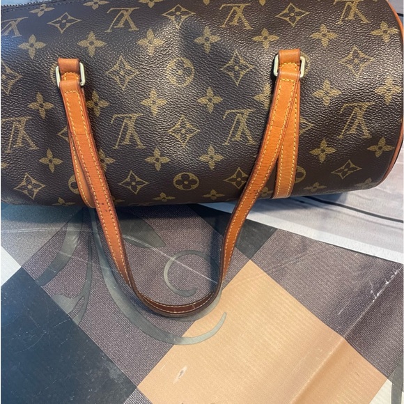 Louis Vuitton Papillon Bag đź’Ą Vintage and in Excellent Conditionđź’Ą Authentic - Picture 10 of 15